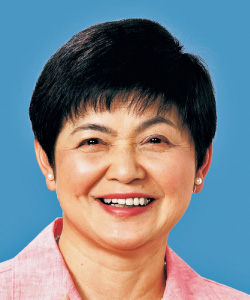 山村 幸穂