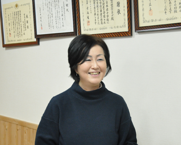 業務支援本部 執行役員 仁禮 雅子さん