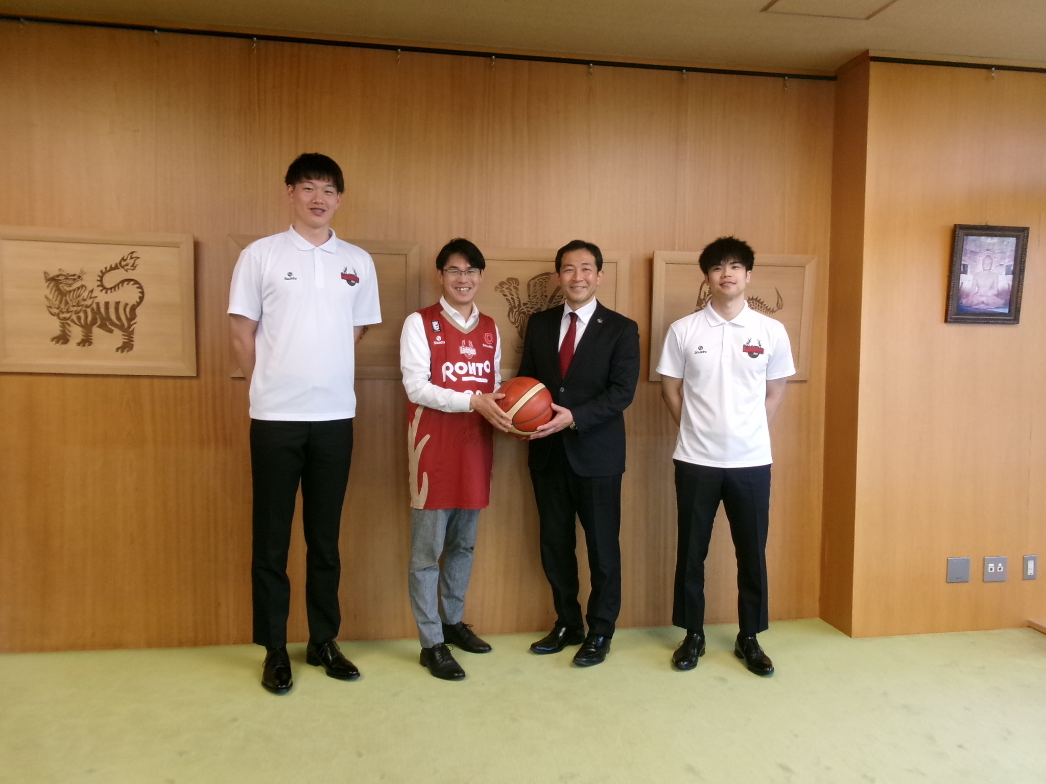 山下知事