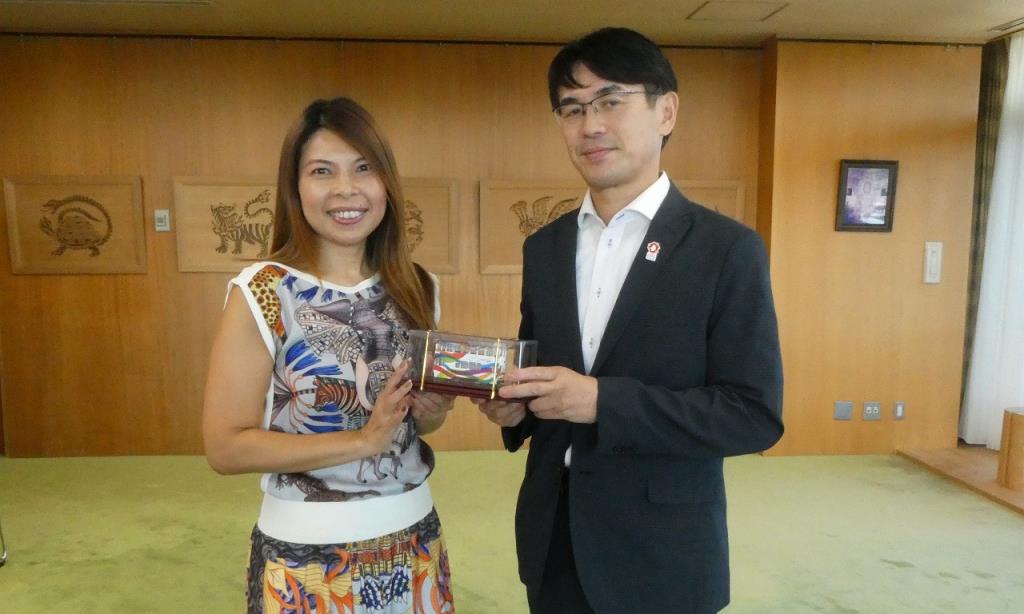 表敬訪問の様子